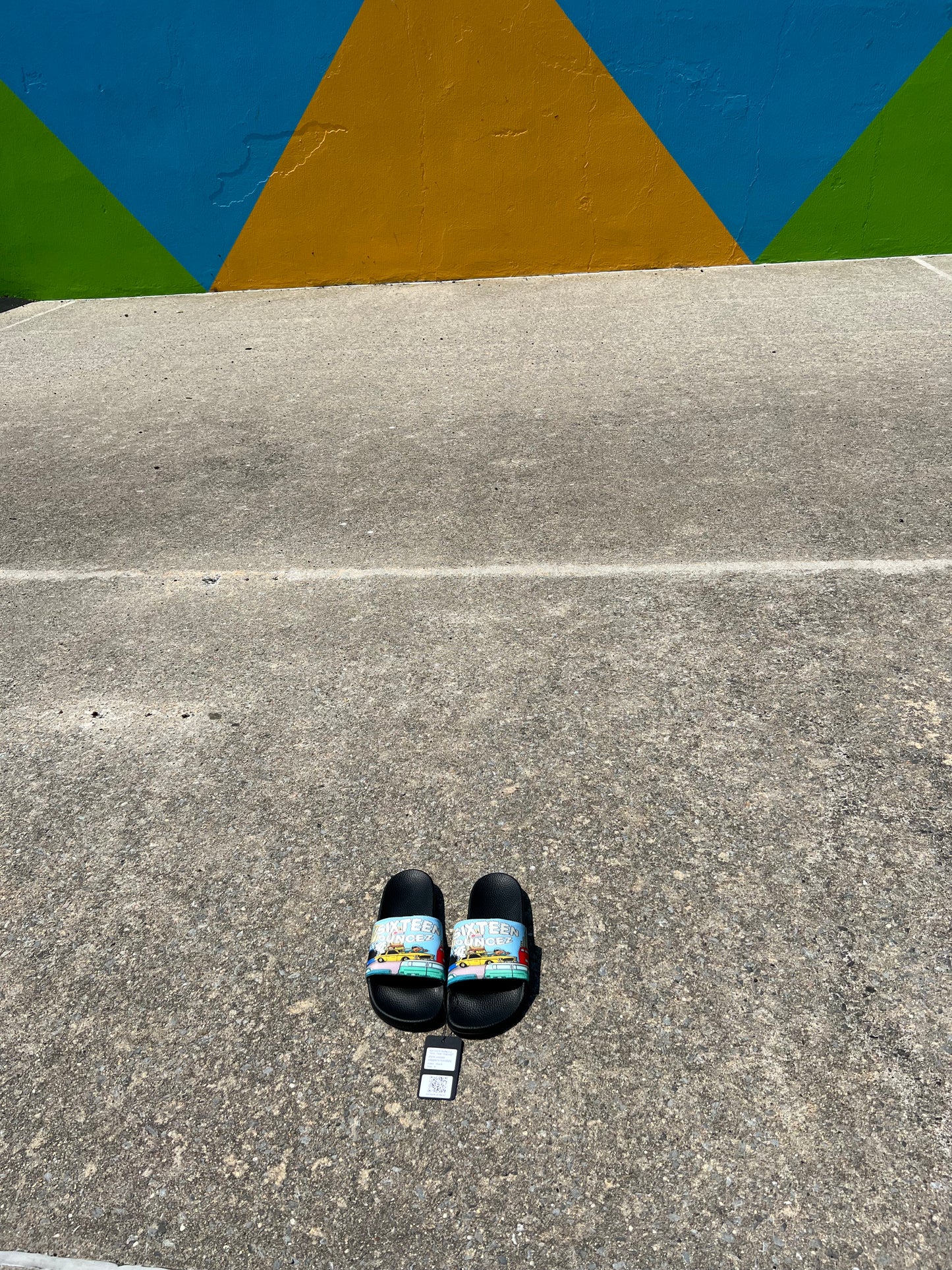 Sixteen Ouncez "NYC TAXI SMOKE" - Unisex Slippers/Sandals